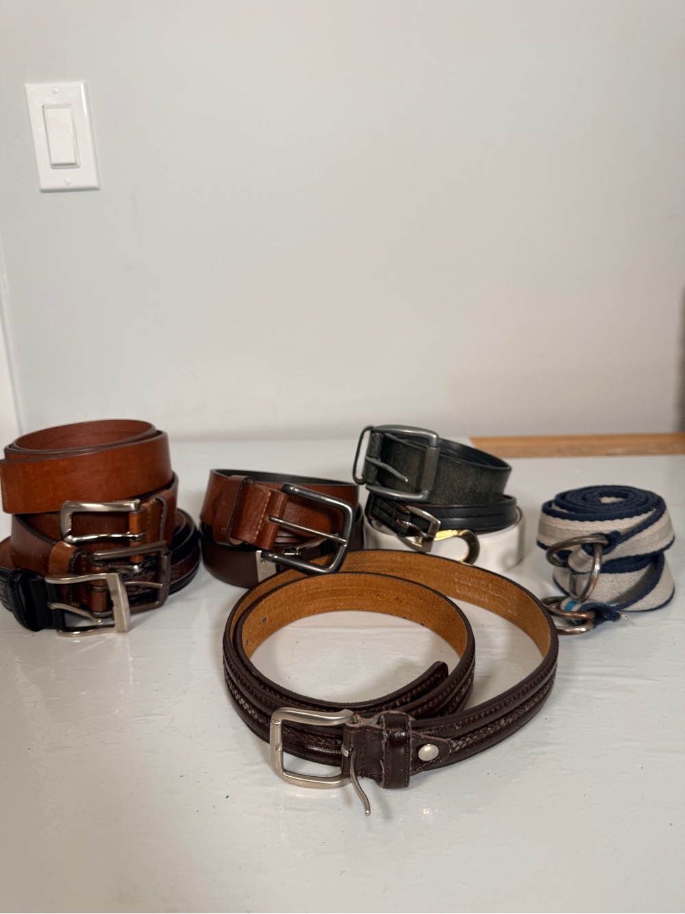 Men's Dark Brown Leather Belt - Classic Casual Style